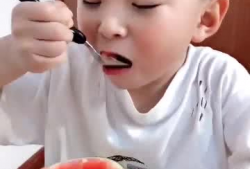 网红吃瓜人,揭秘娱乐圈幕后真相